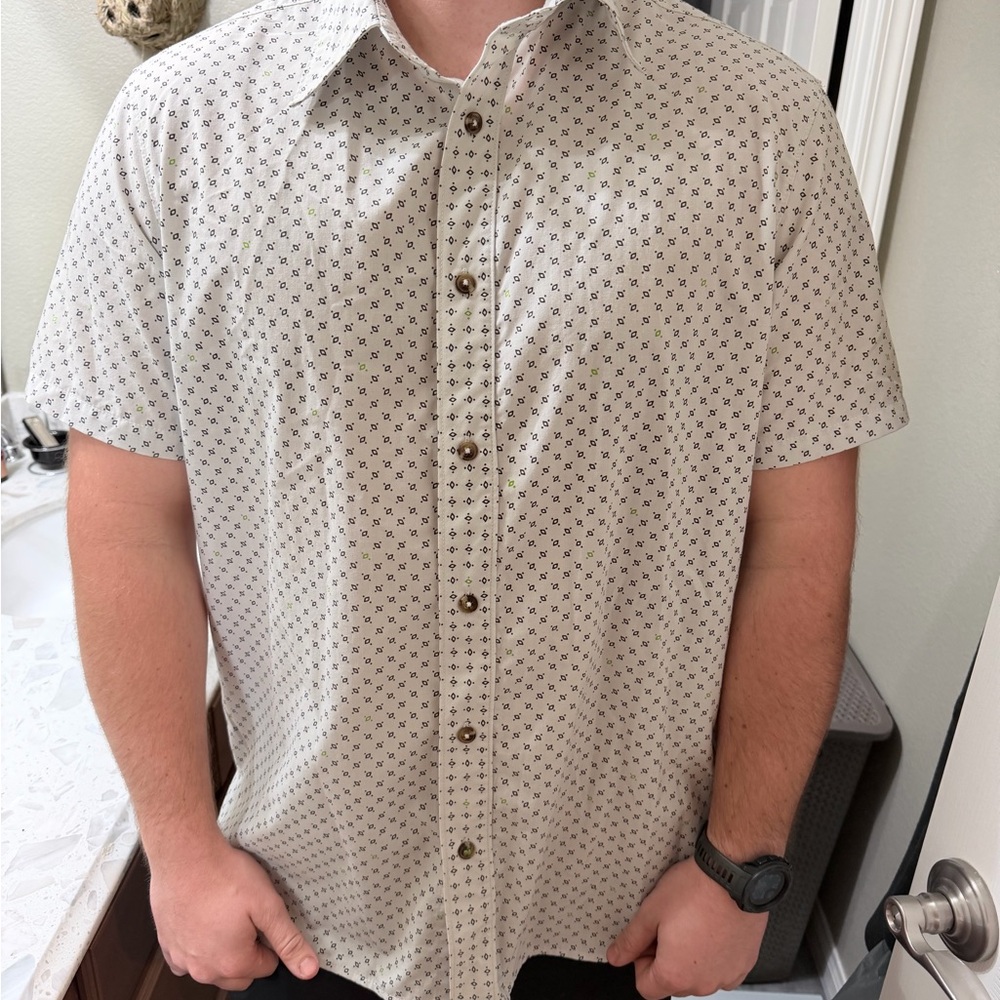 The North Face Men's Light Grey Geometric Button-Down Shirt